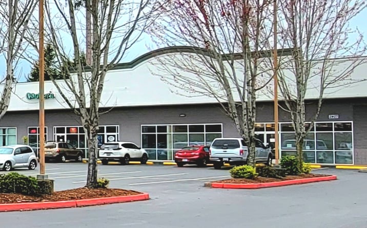 Pictures of Retail property located at 2927 Broadway Street NE , Salem, OR 97303 for lease - image #1