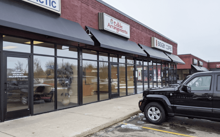 Pictures of Retail property located at 2030 Lake Michigan Drive NW, Grand Rapids, MI 49504 for lease - image #1