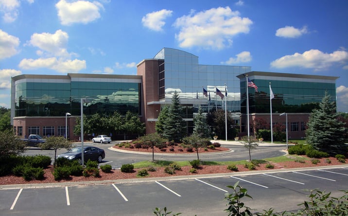 Pictures of Office property located at 9500 W Dodge Rd, Omaha, NE 68114 for lease - image #1