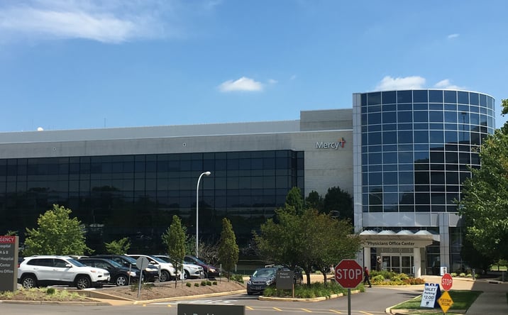 Pictures of Office property located at 10012 Kennerly Rd, St. Louis, MO 63128 for lease - image #1