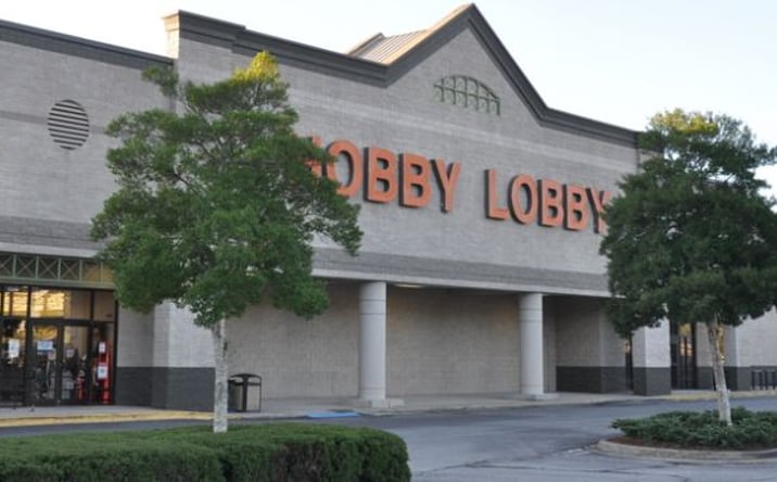 Pictures of Retail property located at 255 Lakeshore Pkwy, Homewood, AL 35209 for lease - image #1
