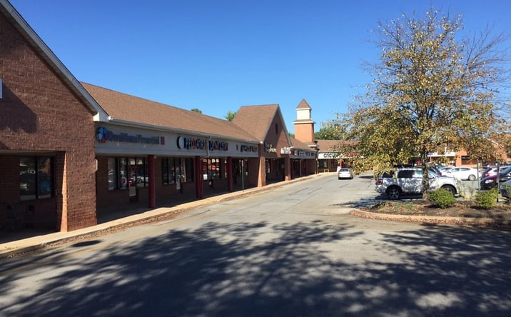 Pictures of Retail property located at 3929 Lincoln Highway, Downingtown, PA 19335 for lease - image #1