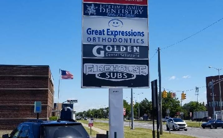 Pictures of Office property located at 27115 Gratiot Ave, Roseville, MI 48066 for lease - image #1