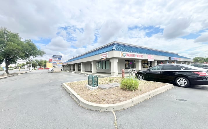 Pictures of Retail property located at 5620 Watt Ave, North Highlands, CA 95660 for lease - image #1