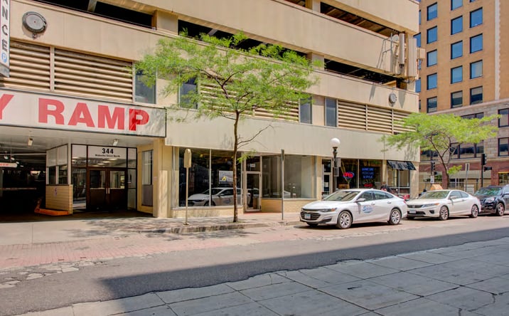 Pictures of Retail, Office, Restaurant property located at 344 Wabasha St N, St Paul, MN 55102 for lease - image #1