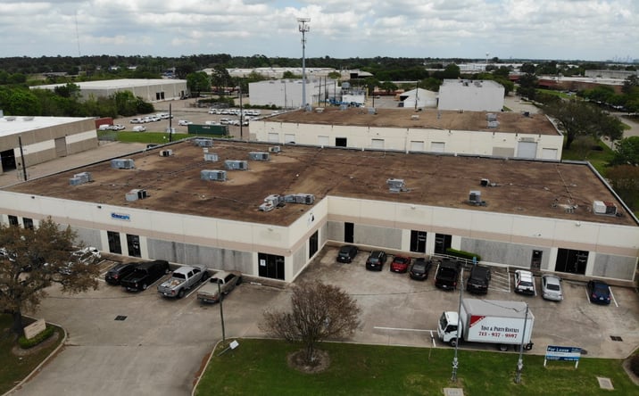 Pictures of Industrial property located at 10050 - 10060 W Gulf Bank Rd, Houston, TX 77088 for lease - image #1
