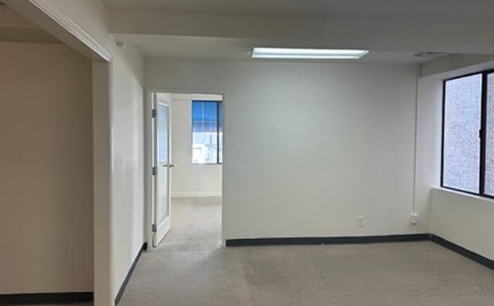 Pictures of Retail, Office property located at 2116 Wilshire Boulevard, Santa Monica, CA 90403 for lease - image #1
