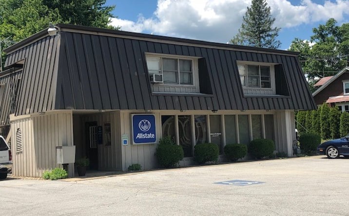 Pictures of Office property located at 627 Prospect Ave S, Hartville, OH 44632 for lease - image #1