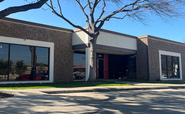 Pictures of Retail, Office, Industrial property located at 3770-3794 Arapaho Rd, Addison, TX 75001-4311 for lease - image #1