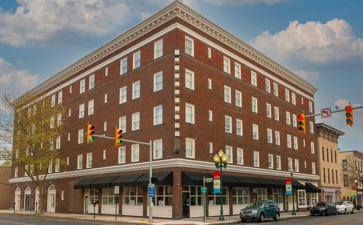 Pictures of Retail, Office, Restaurant property located at 200 N Queen St, Martinsburg, WV 25401 for lease - image #1