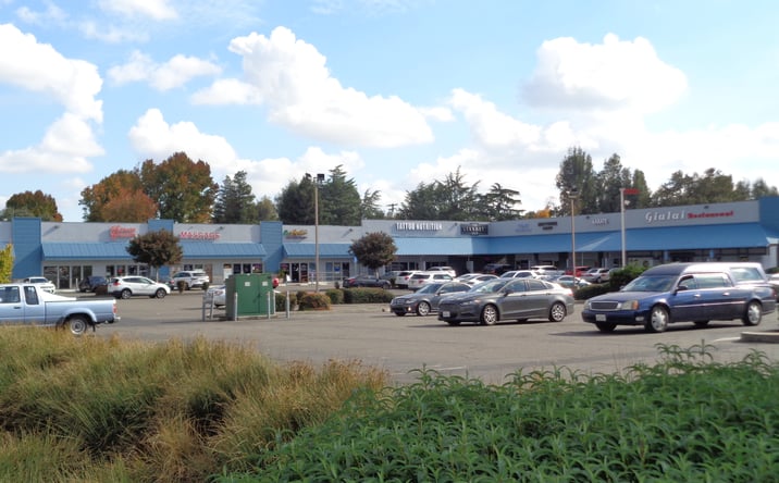 Pictures of Retail, Office property located at 950 Oakdale Rd, Modesto, CA 95355 for lease - image #1