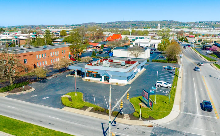 Pictures of Retail property located at 2701 Eastern Boulevard, York, PA 17402 for lease - image #1