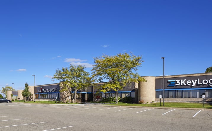Pictures of Office property located at 501-617 W. Travelers Trail, Burnsville, MN 55337 for lease - image #1
