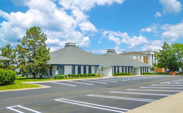 Pictures of Office property located at 28200-28336 Franklin Road, Southfield, MI 48034 for lease - image #1