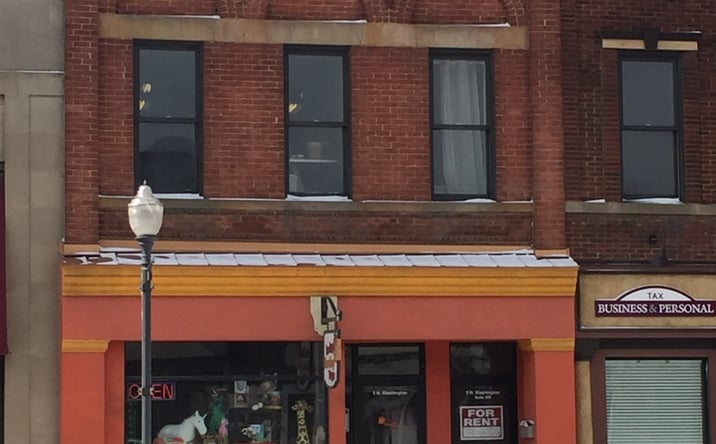 Pictures of Office property located at 5 N Washington, Oxford, MI 48371 for lease - image #1