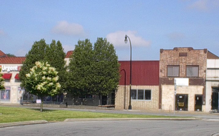 Pictures of Retail property located at 1764 Fort St, Lincoln Park, MI 48146 for lease - image #1