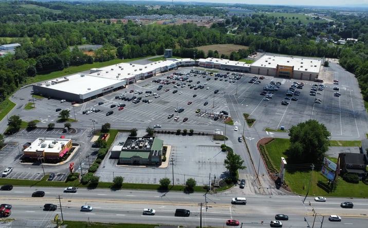 Pictures of Retail property located at 1320 Lincolnway East, Chambersburg, PA 17202 for lease - image #1