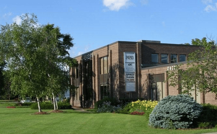 Pictures of Office property located at 24293 Telegraph Road, Southfield, MI 48033 for lease - image #1