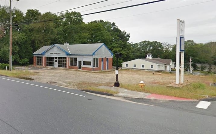 Pictures of Retail, Restaurant property located at 575 Middle Turnpike, Mansfield, CT 06268 for lease - image #1