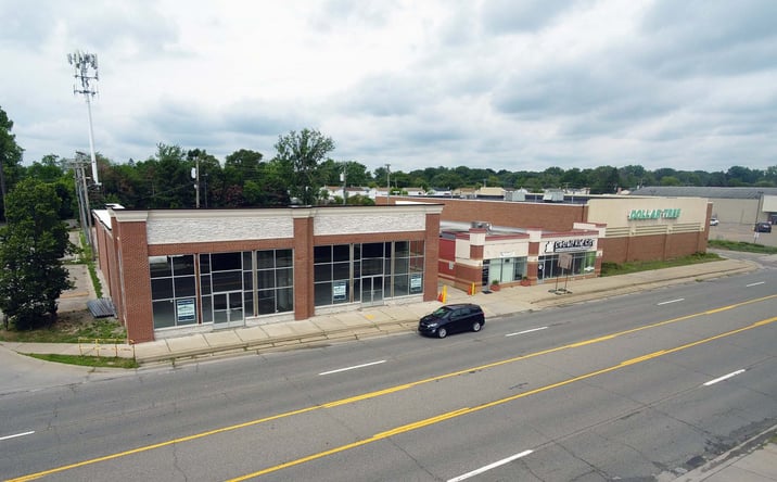 Pictures of Retail property located at 29101 Greenfield Rd, Southfield, MI 48076 for lease - image #1