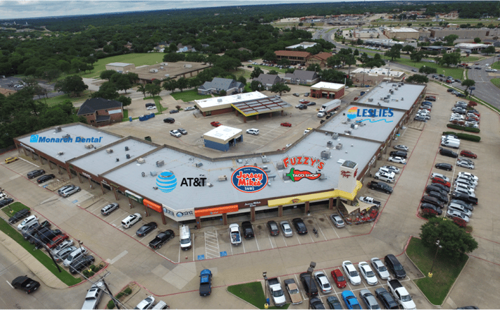 Pictures of Retail property located at 4201-4261 W Green Oaks Blvd, Arlington, TX 76016 for lease - image #1