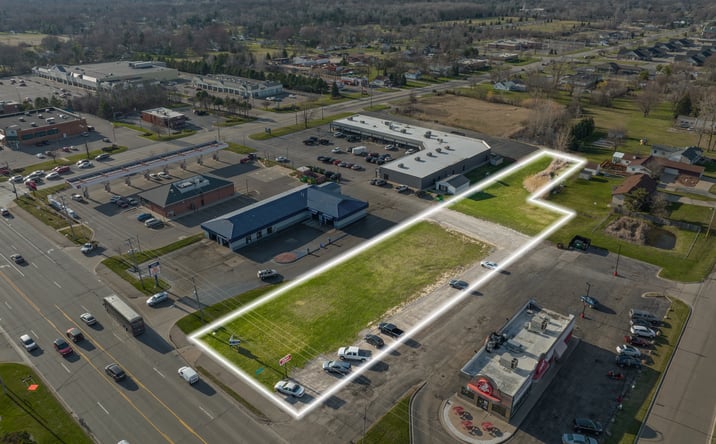 Pictures of Land property located at 4480 Corunna Rd, Flint, MI 48532 for lease - image #1