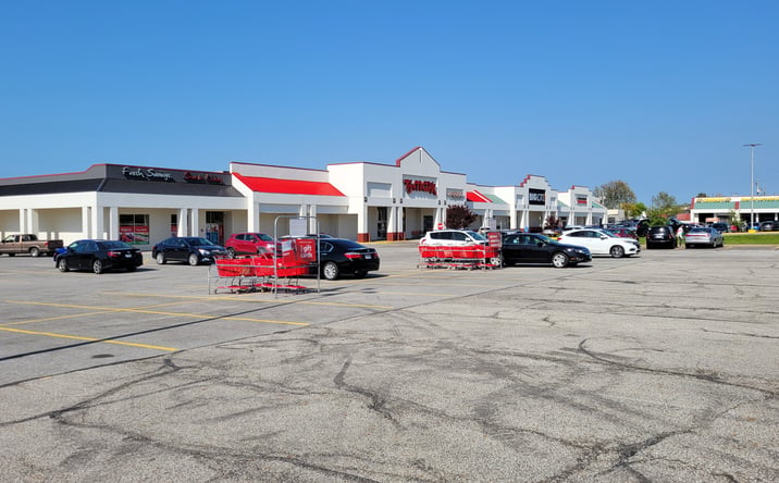 Pictures of Retail property located at 35101 Euclid Ave, Willoughby, OH 44094 for lease - image #1