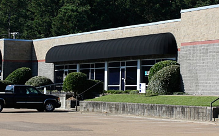 Pictures of Industrial property located at 3010 Lakeland Cove, Flowood, MS 39232 for lease - image #1