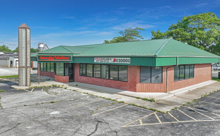 Pictures of Retail property located at 3220 S Washington St, Marion, IN 46953 for lease - image #1