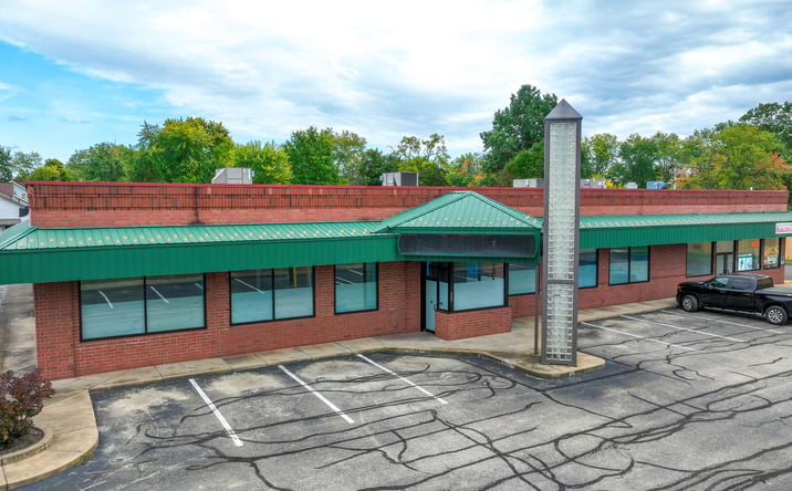 Pictures of Retail property located at 5205 Market St, Boardman, OH 44512 for lease - image #1