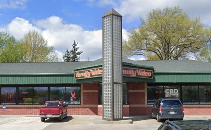 Pictures of Retail property located at 1700 10th Ave, Leavenworth, KS 66048 for lease - image #1