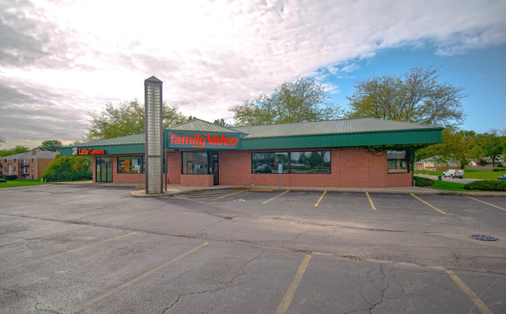 Pictures of Retail property located at 375 Main St NW, Bourbonnais, IL 60914 for lease - image #1