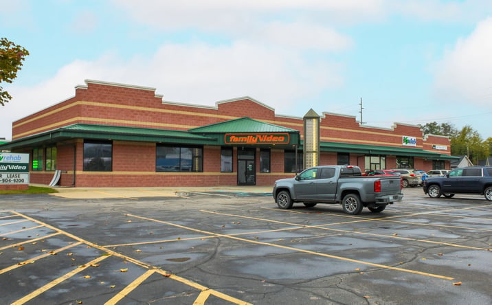 Pictures of Retail property located at 846 E Grand River Rd, Howell, MI 48843 for lease - image #1
