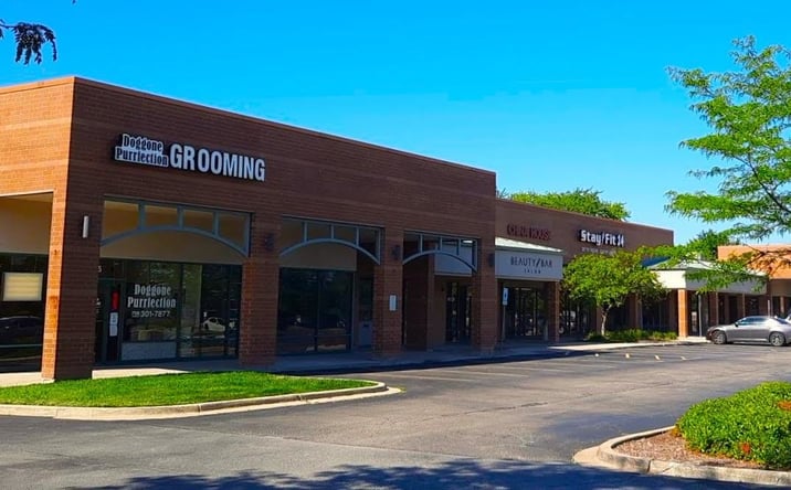 Pictures of Retail property located at 11927 W 143rd St, Orland Park, IL 60467 for lease - image #1