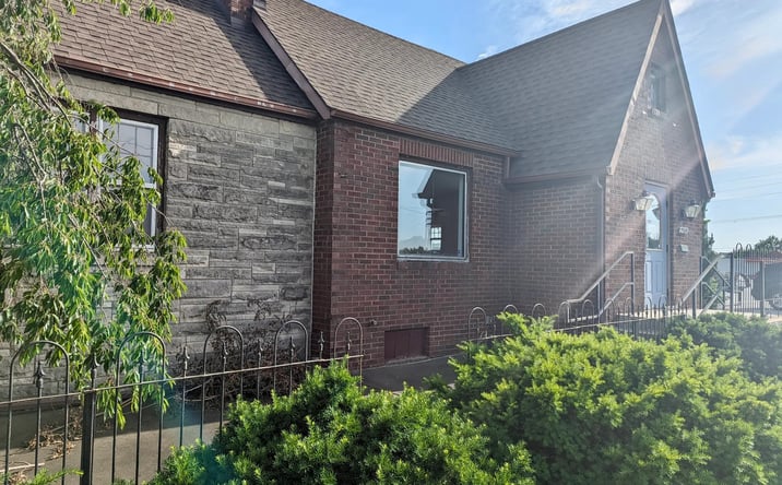 Pictures of Office property located at 2515 Broadway St, Mount Vernon, IL 62864 for lease - image #1