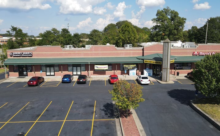 Pictures of Retail, Restaurant property located at 414 Lone Oak Rd, Paducah, KY 42002 for lease - image #1