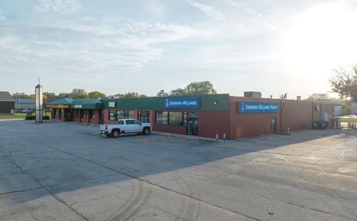 Pictures of Retail property located at 116A 5th St. SW, Mason City, IA 50401 for lease - image #1