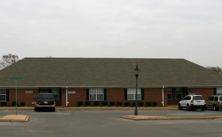 Pictures of Office property located at 340 Poplar View Lane E, Collierville, TN 38017 for lease - image #1