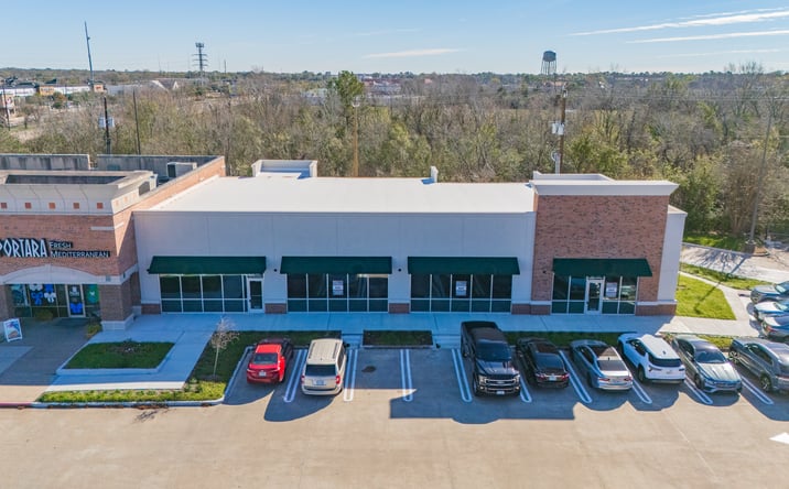 Pictures of Retail, Restaurant property located at 2720-2850 E Broadway St., Pearland, TX 77581 for lease - image #1