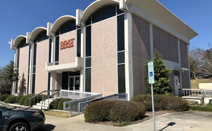 Pictures of Retail, Office property located at 3401 Forest Dr, Columbia, SC 29204 for lease - image #1