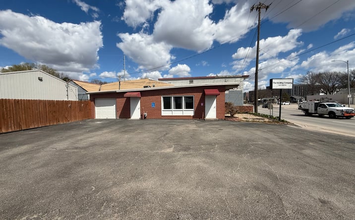 Pictures of Retail, Office, Industrial property located at 1110 S Saddle Creek Rd, Omaha, NE 68106 for lease - image #1