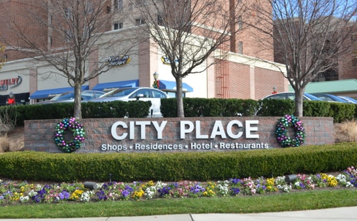 Pictures of Retail property located at 225 River Rd, Edgewater, NJ 07020 for lease - image #1