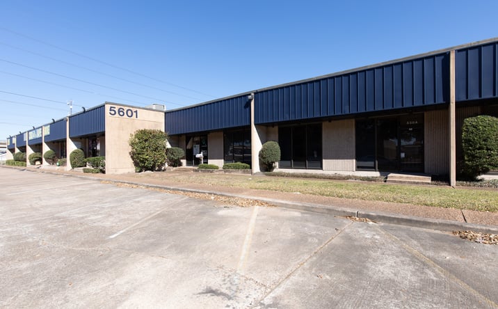 Pictures of Industrial property located at Plaza Southwest, Houston, TX 77036 for lease - image #1