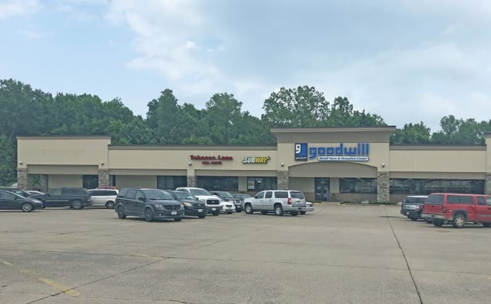 Pictures of Retail property located at 250 S Silver Springs Rd, Cape Girardeau, MO 63703 for lease - image #1