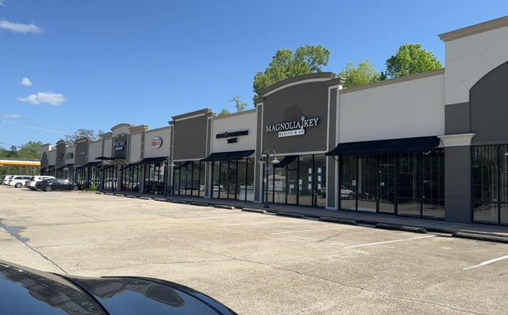 Pictures of Retail property located at 18564 Magnolia Bridge Rd, Central, LA 70739 for lease - image #1