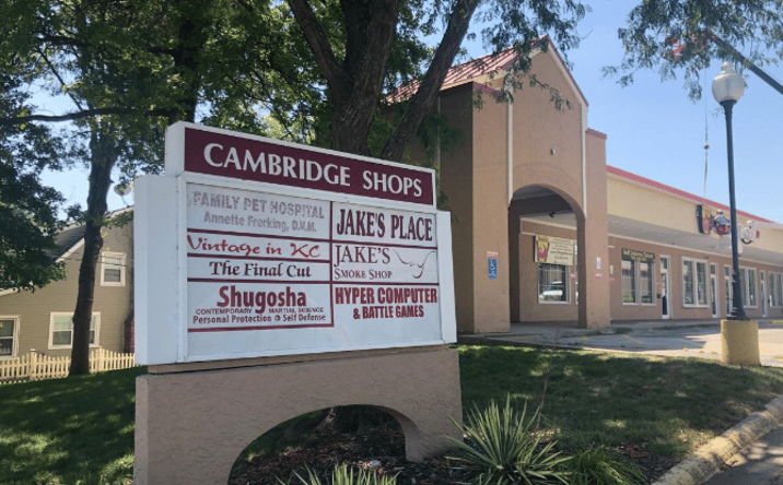 Pictures of Retail property located at 12001 Johnson Dr, Shawnee, KS 66216 for lease - image #1