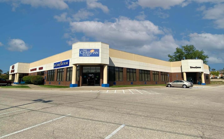 Pictures of Retail, Office property located at 4110 Center Point Rd NE, Cedar Rapids, IA 52402 for lease - image #1