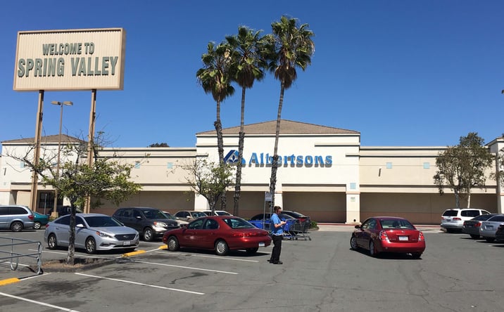 Pictures of Retail property located at 481 Sweetwater Rd, Spring Valley, CA 91977 for lease - image #1