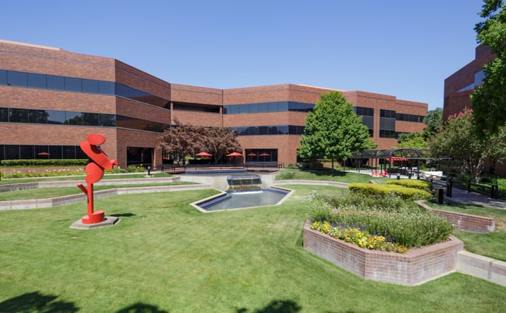 Pictures of Office property located at 2710 Gateway Oaks Dr, Sacramento, CA 95833 for lease - image #1
