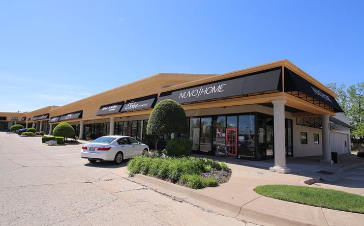 Pictures of Retail, Office, Restaurant property located at 9201 N Pennsylvania Ave, Oklahoma City, OK 73120 for lease - image #1